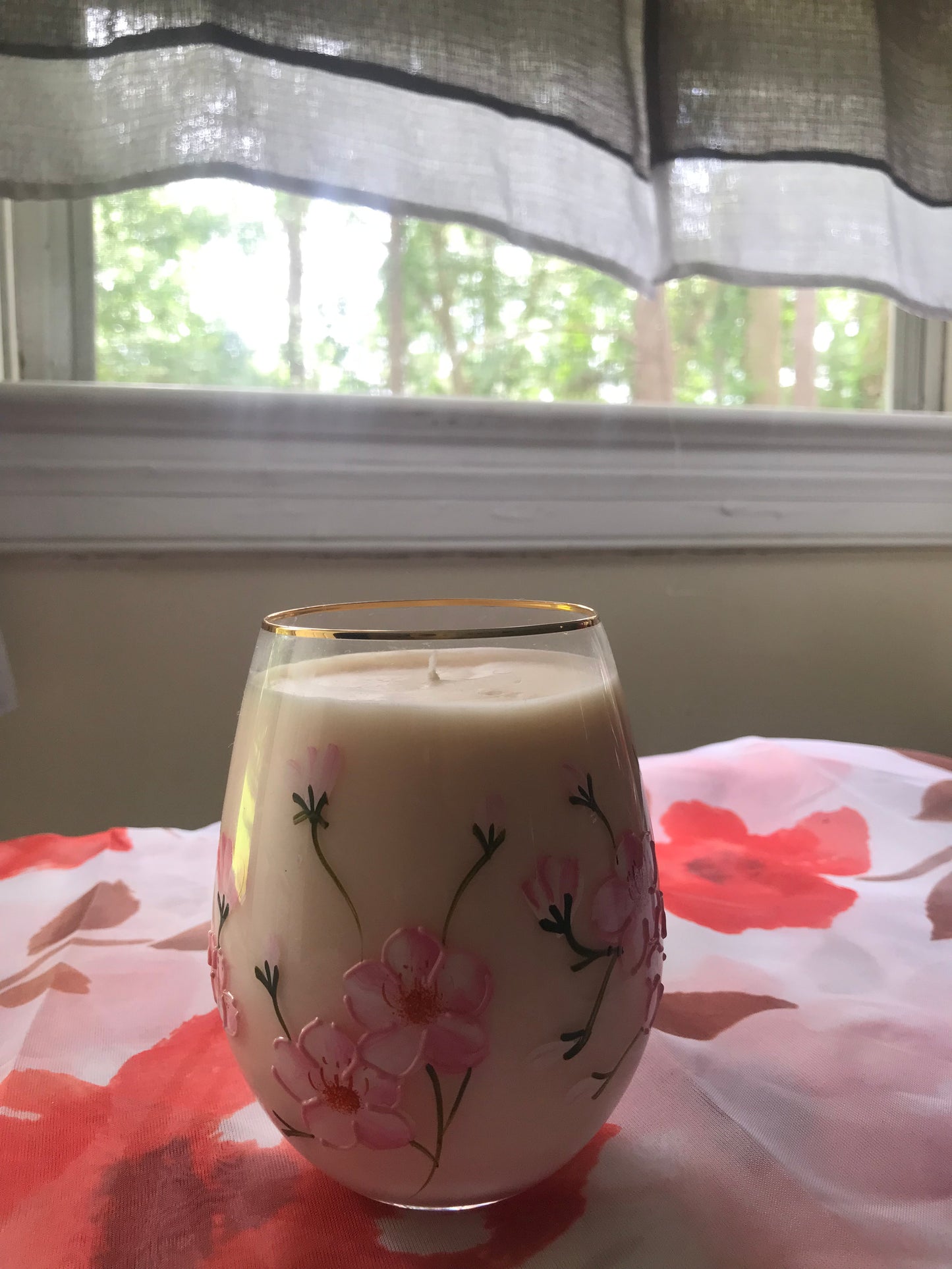PINK LILLY RISE CANDLE